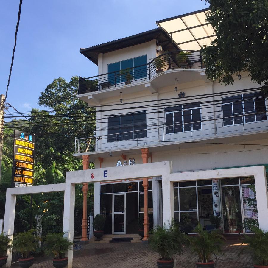 A&B Events Guest Bed & Breakfast Матале Екстериор снимка